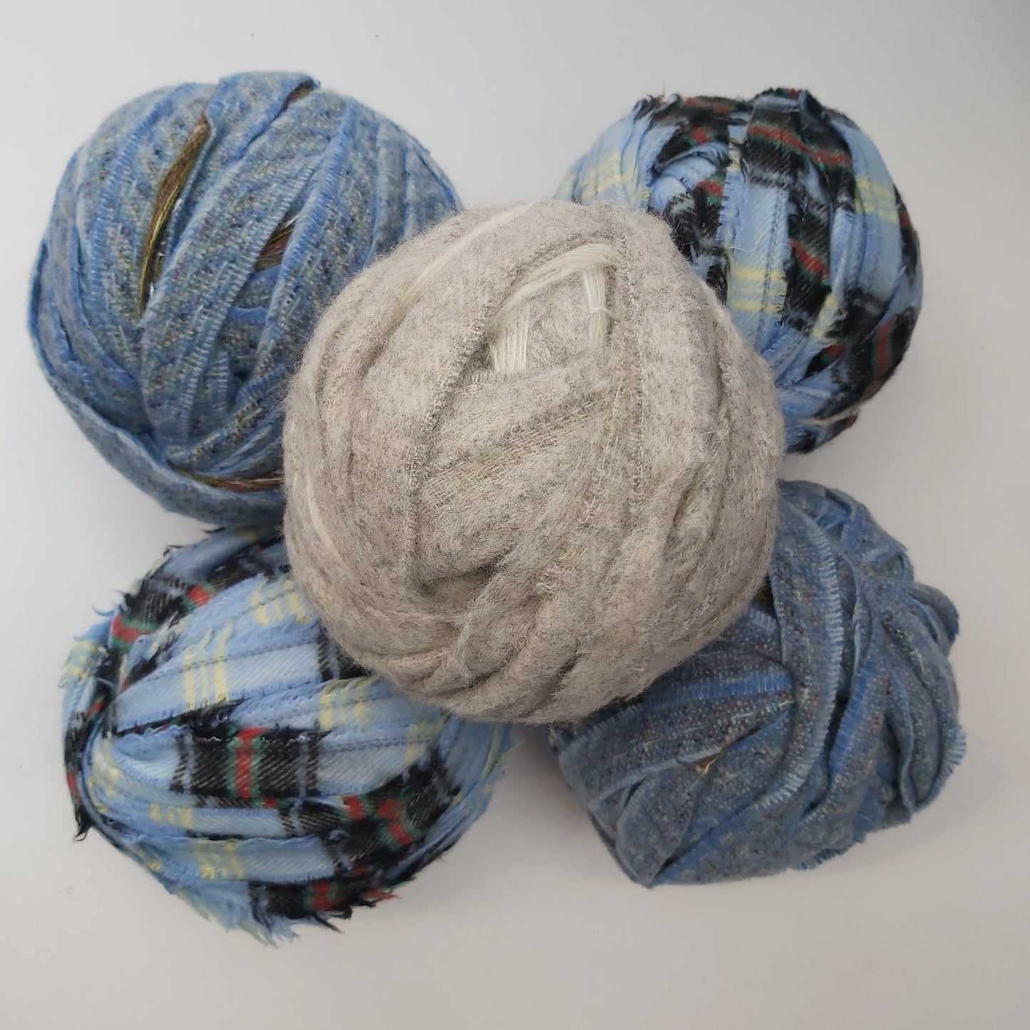 BE2K-233 Blanket Edge 2kg Cloudy Blue