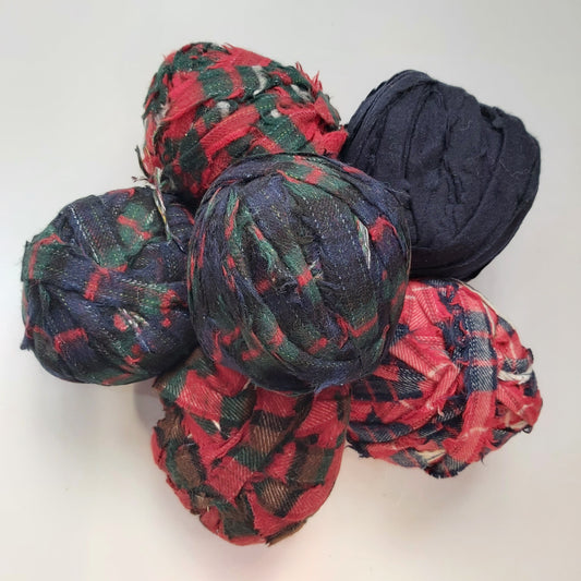 BE2K-255 Blanket Edge 2kg Christmas Green Red