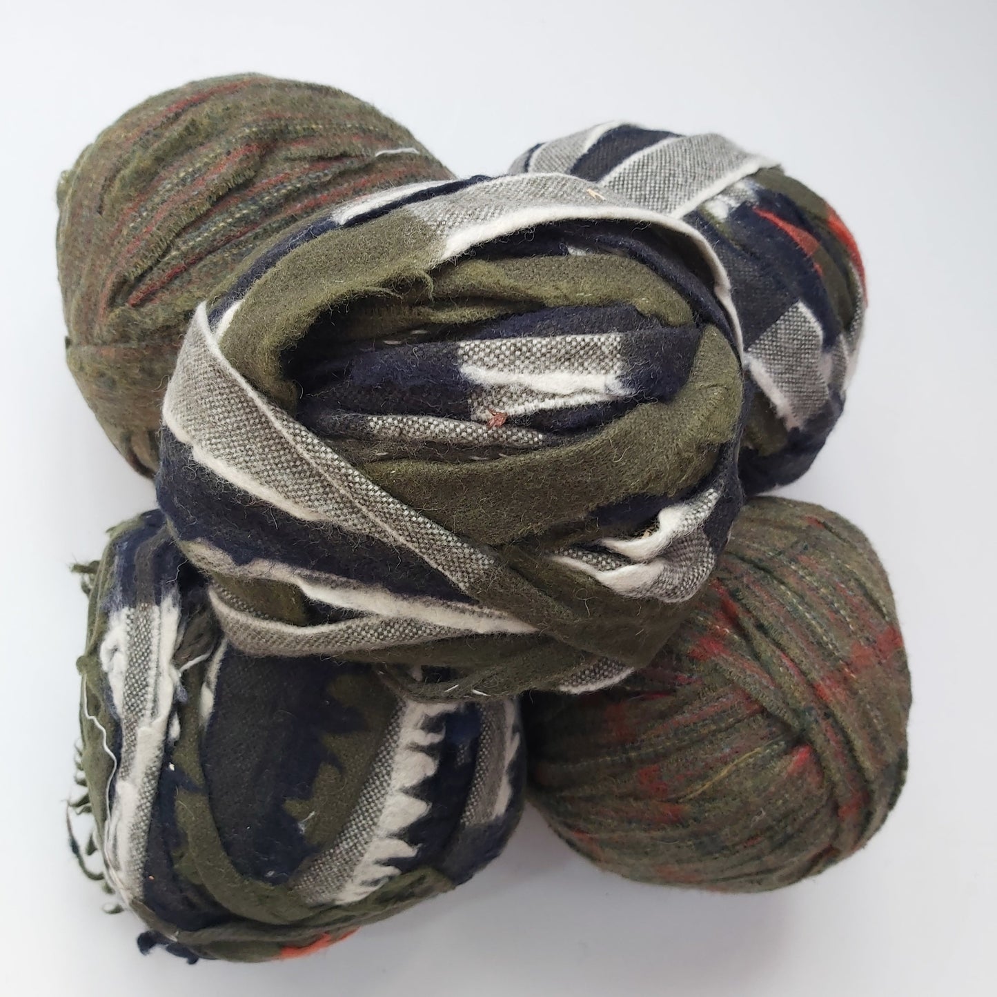 BE2K-266 Blanket Edge 2kg Olive and Navy Tartan